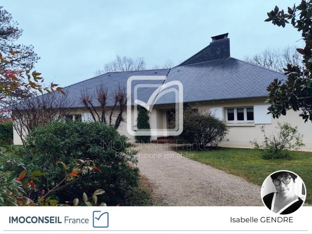 Maison 10 pièces 232 m²