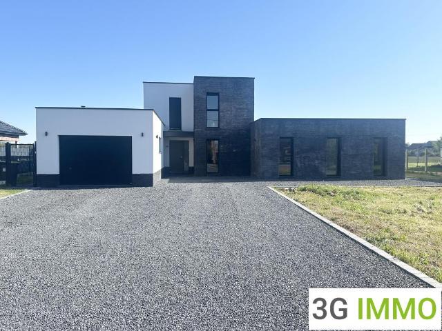 Maison 10 pièces 237 m²