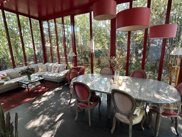 Maison 10 pièces 237 m²