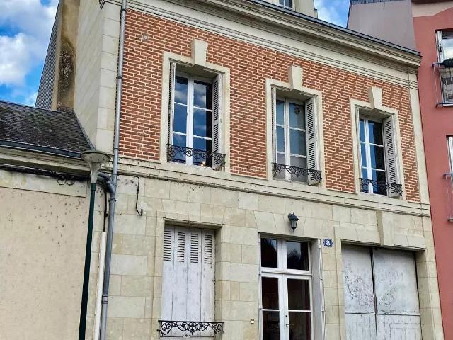 Maison 10 pièces 237 m²