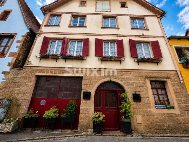 Maison 10 pièces 234 m²