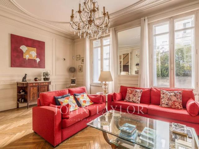 Maison 10 pièces 300 m²