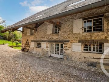 Maison 10 pièces 235 m²
