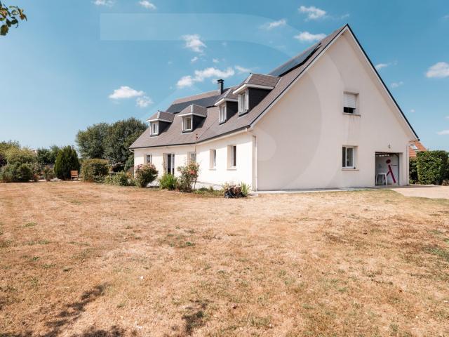 Maison 10 pièces 235 m²