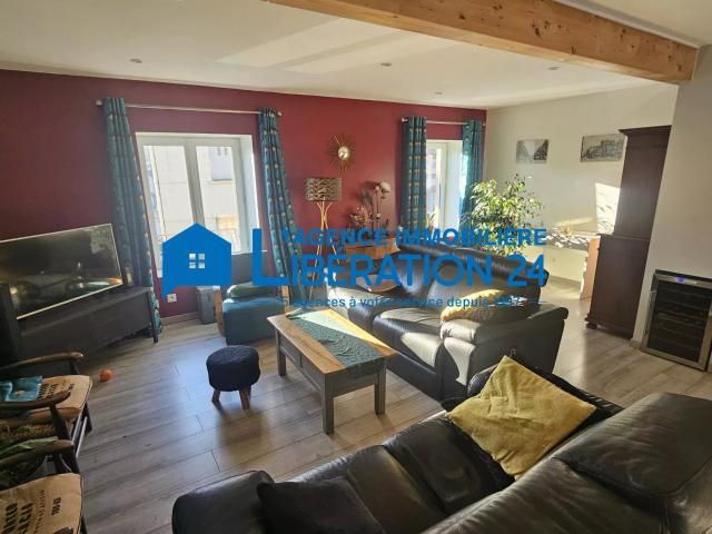 Maison 10 pièces 236 m²