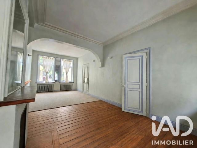 Maison 10 pièces 238 m²