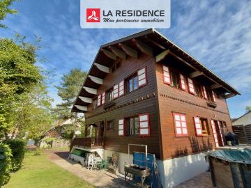 Maison 10 pièces 238 m²