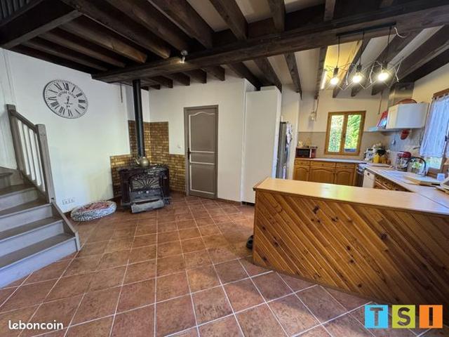 Maison 10 pièces 340 m²