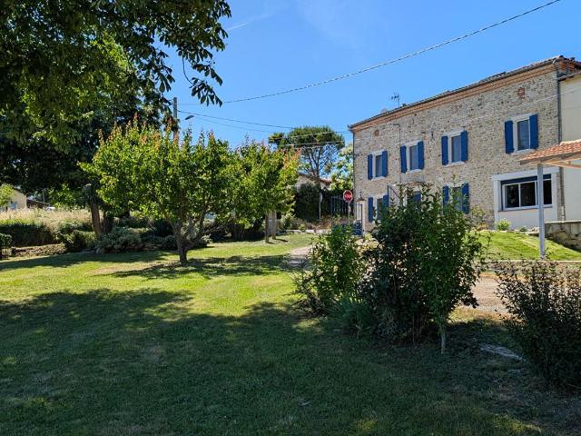 Maison 10 pièces 348 m²