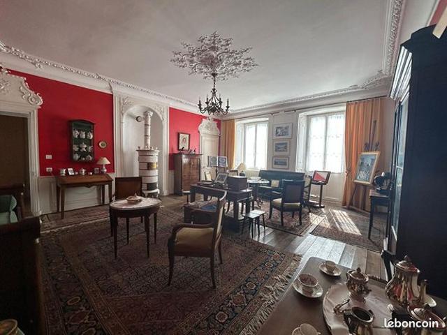 Maison 10 pièces 353 m²