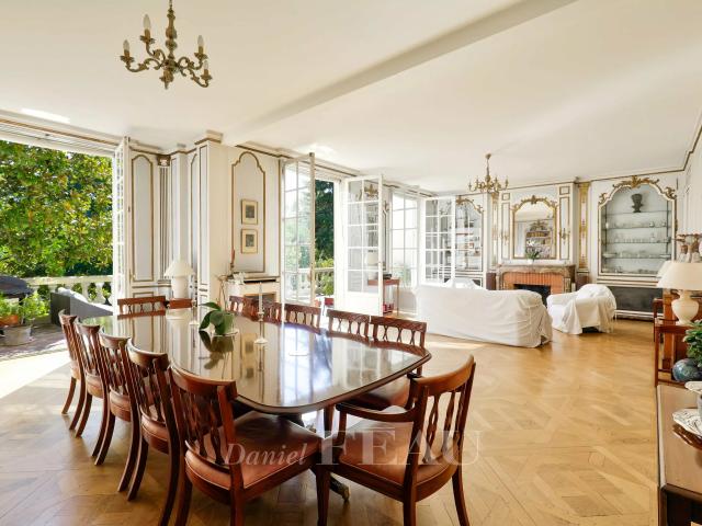 Maison 10 pièces 350 m²