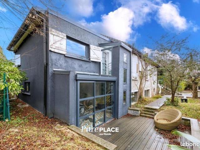Maison 10 pièces 350 m²