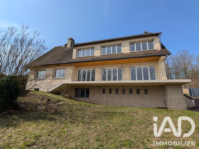Maison 10 pièces 352 m²