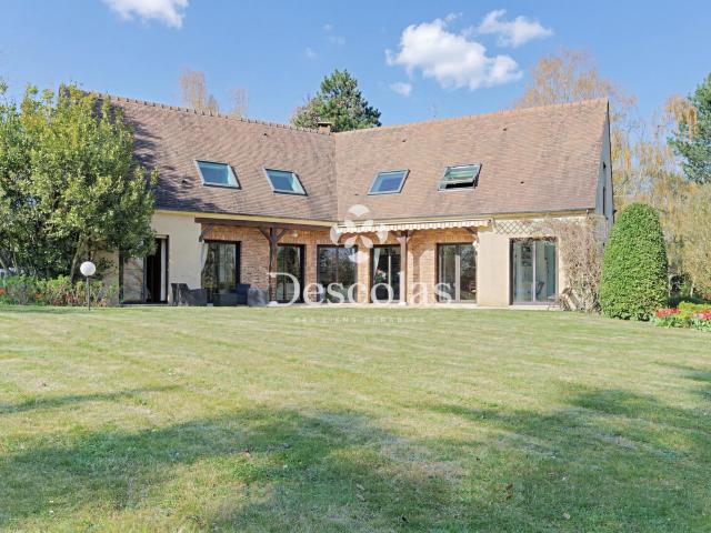 Maison 10 pièces 356 m²