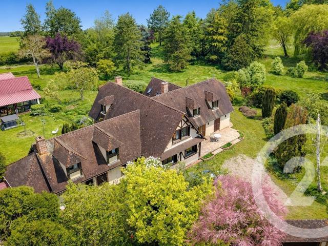 Maison 10 pièces 359 m²