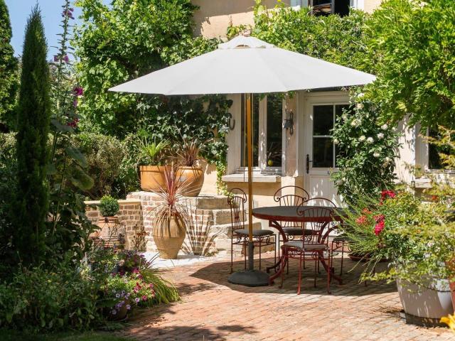 Maison 10 pièces 360 m²