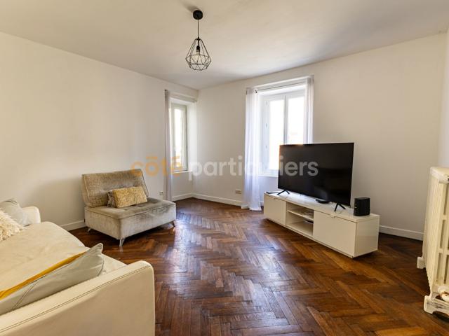 Maison 10 pièces 360 m²