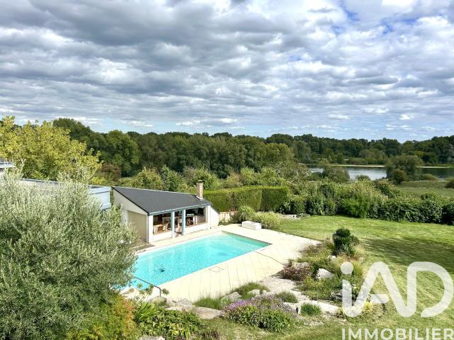 Maison 10 pièces 360 m²