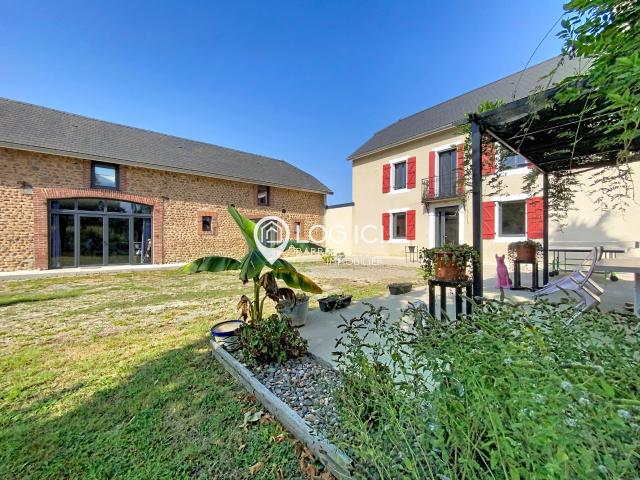 Maison 10 pièces 360 m²