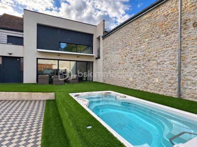 Maison 10 pièces 360 m²