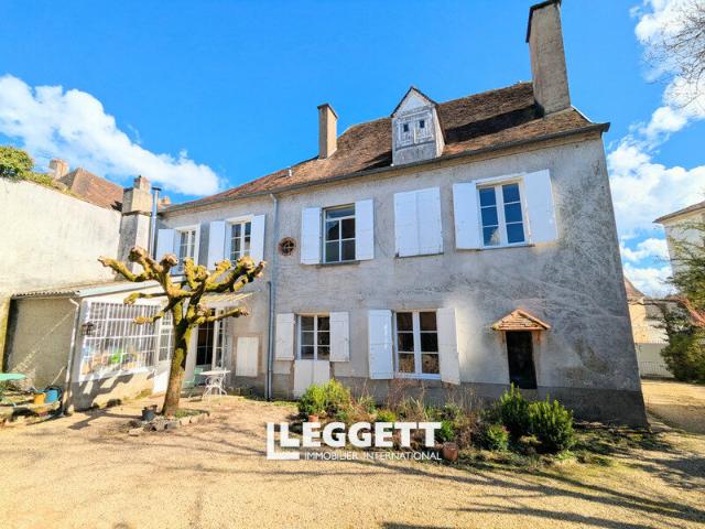 Maison 10 pièces 364 m²