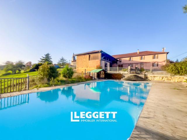 Maison 10 pièces 373 m²