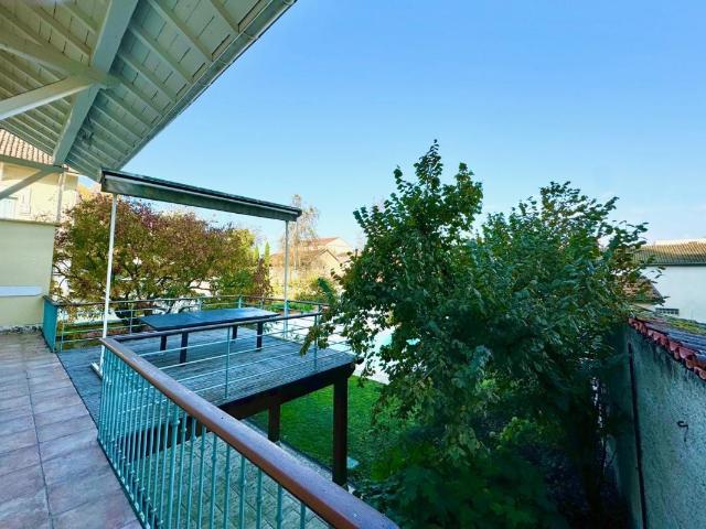 Maison 10 pièces 373 m²