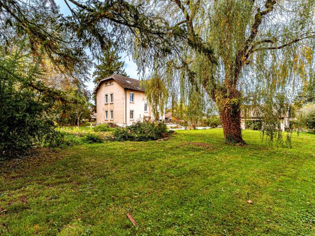 Maison 10 pièces 377 m²