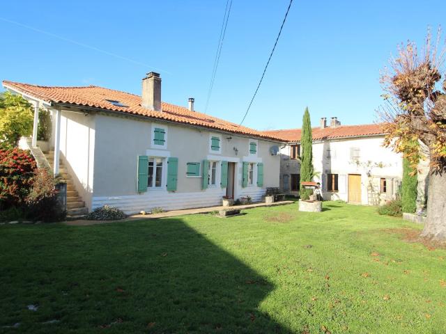 Maison 10 pièces 375 m²