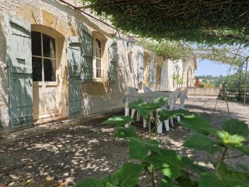 Maison 10 pièces 375 m²