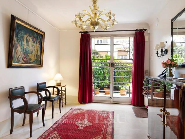 Maison 10 pièces 383 m²
