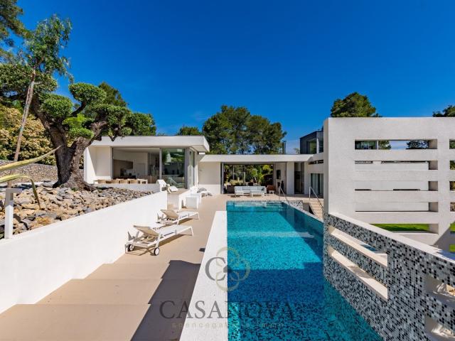 Maison 10 pièces 380 m²