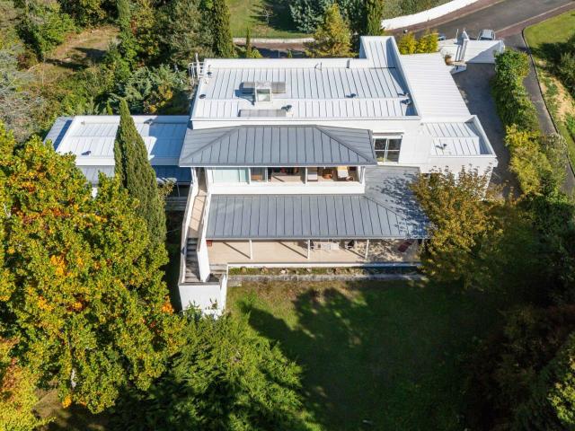 Maison 10 pièces 380 m²