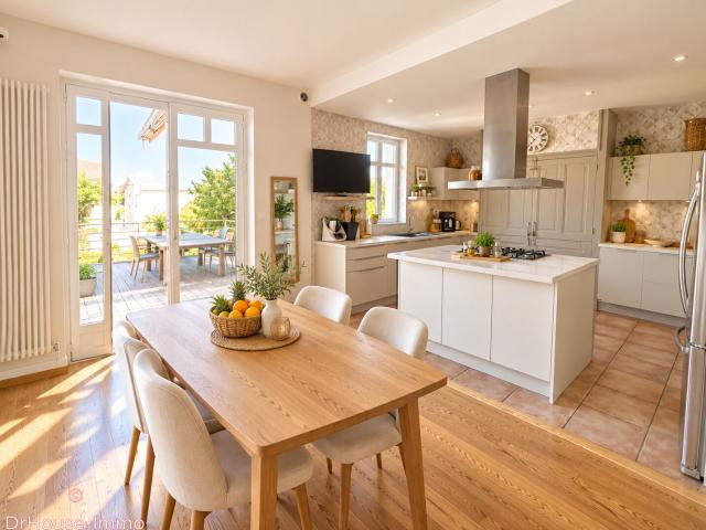 Maison 10 pièces 380 m²