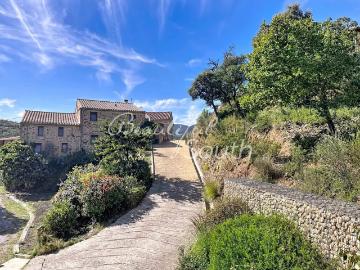 Maison 10 pièces 385 m²