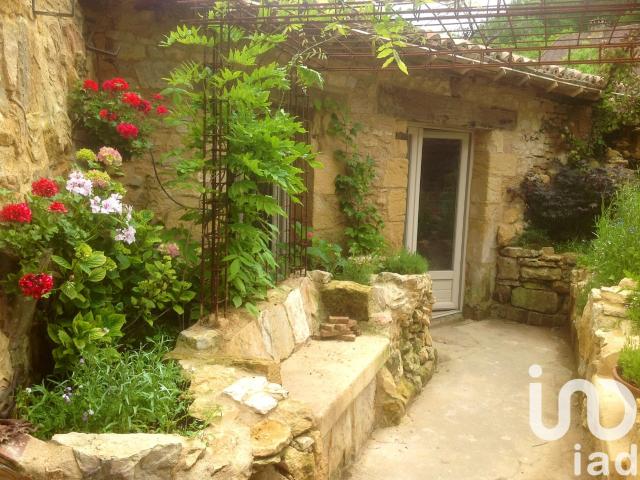 Maison 10 pièces 392 m²