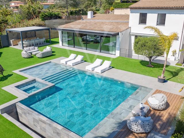 Maison 10 pièces 397 m²