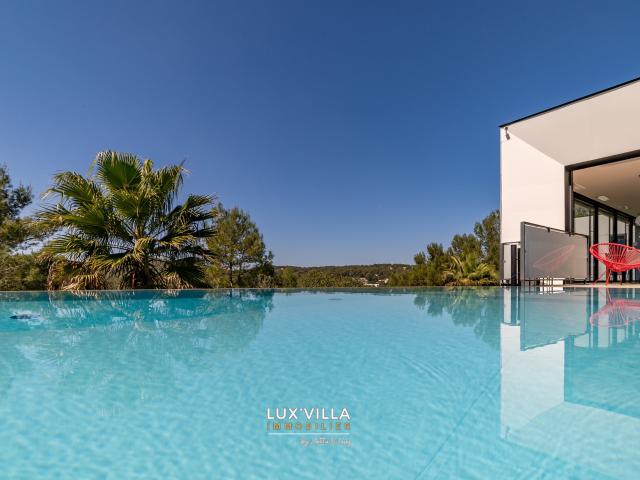 Maison 10 pièces 397 m²