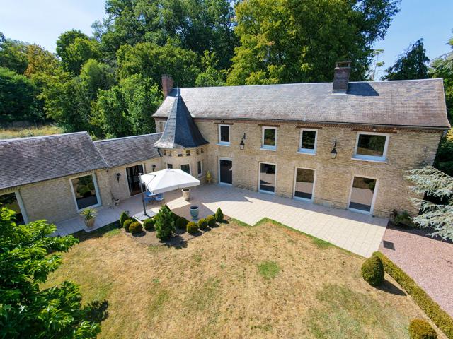 Maison 10 pièces 398 m²