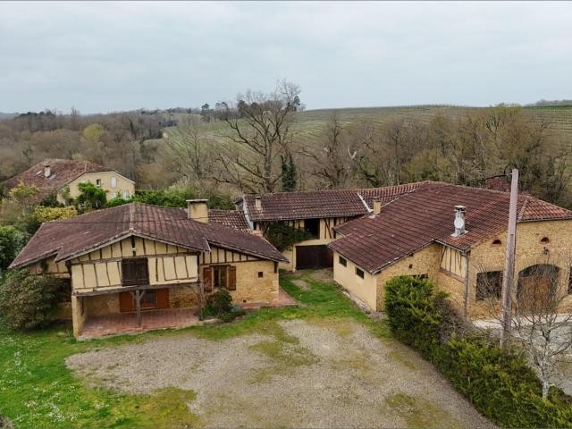 Maison 10 pièces 303 m²