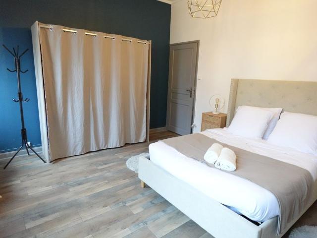 Maison 10 pièces, 300 m² à louer à Lens 62300