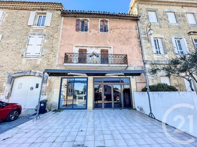 Maison 10 pièces 300 m²