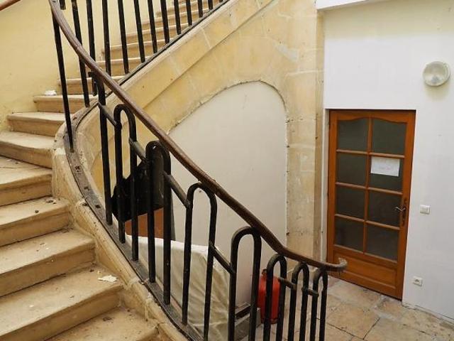 Maison 10 pièces 300 m²