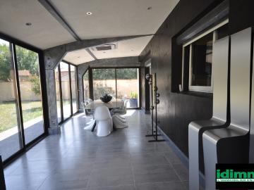 Maison 10 pièces 300 m²