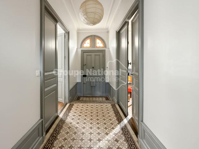 Maison 10 pièces 300 m²