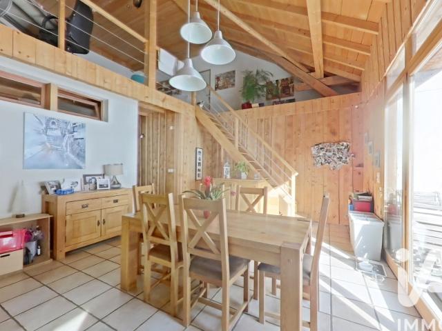 Maison 10 pièces 300 m²