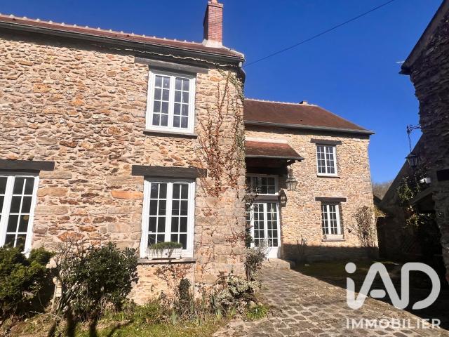 Maison 10 pièces 300 m²