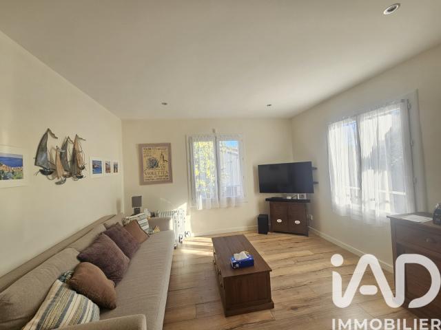 Maison 10 pièces 300 m²