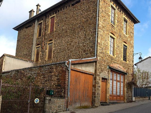 Maison 10 pièces 300 m²