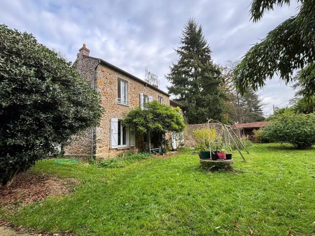 Maison 10 pièces 300 m²